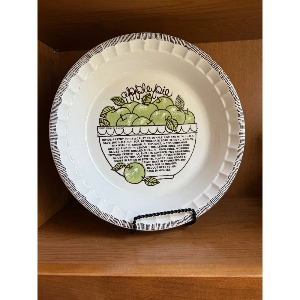 Vintage 1983 Royal China Co Country Harvest Apple Pie Recipe Plate 11 Inch USA